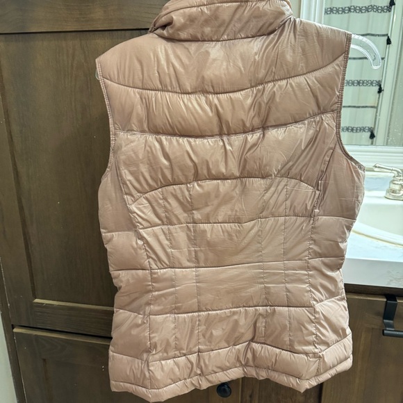 Calvin Klein Women Puff Vest in Light Rose Pink Small Gold Zip - Picture 11 of 11